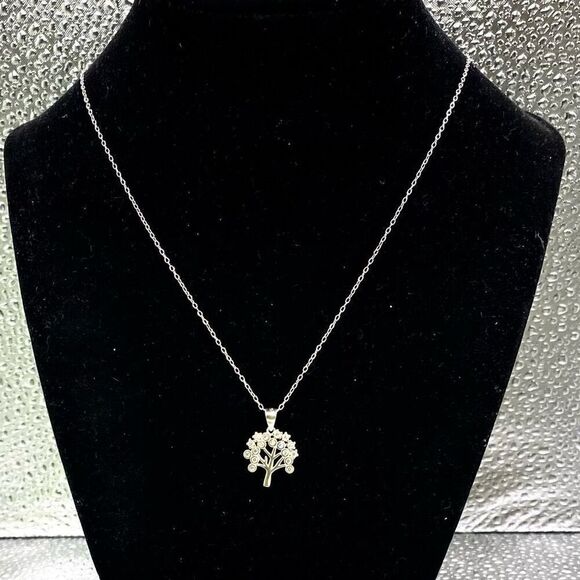 #AAU Tree of Life 925 Silver Pendant & 18” 925 Chain - Picture 9 of 11